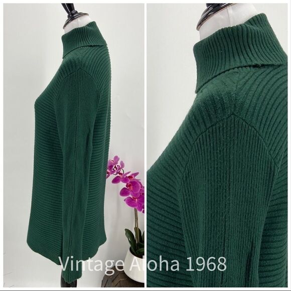 $89   Green Devotion by Cyrus Medium Women's Turtleneck Sweater - Picture 2 of 5